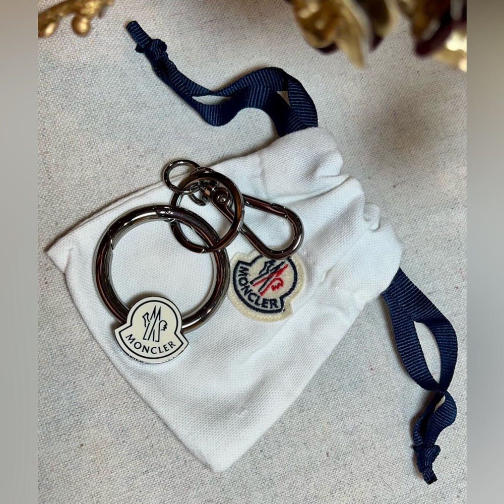 New. Moncler Silver and Cream Keychain Stocking Stuffer Christmas - Picture 6 of 6